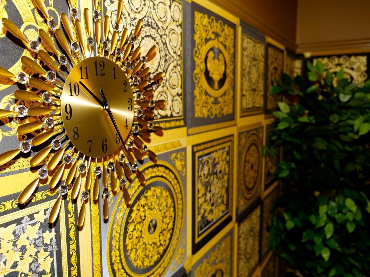 Ultra Deluxe Versace Apartment Near Sheffield Full Sky Tv โรเธอร์แฮม ภายนอก รูปภาพ